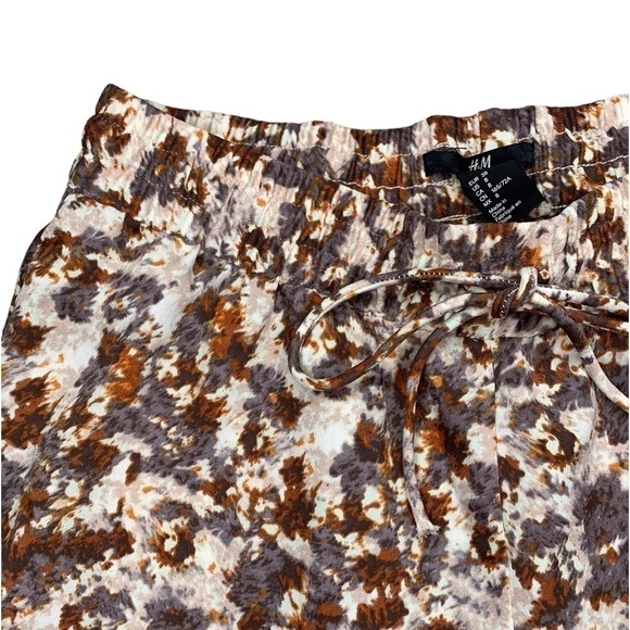H&M Brown Cream Boho Printed Neutral Dressy Short with Elastic Band Size 8 - Picture 5 of 13